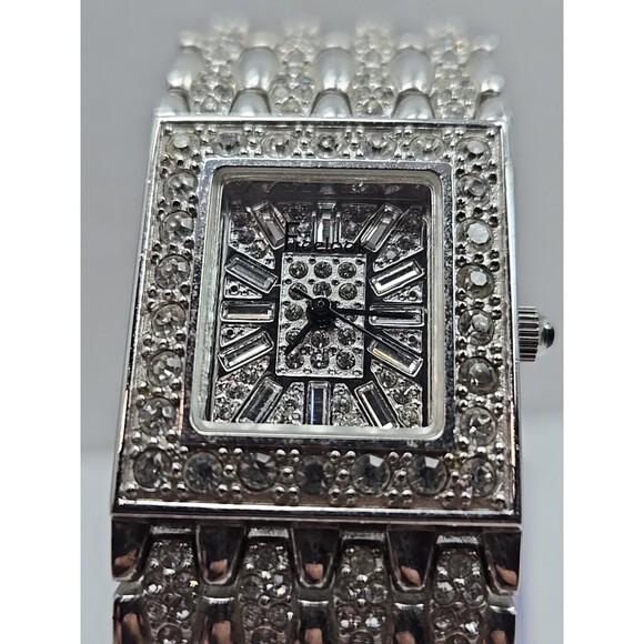 Freelook Womens Tank Crystal Bracelet Watch Silver Tone Quartz New Battery Class - Picture 4 of 10
